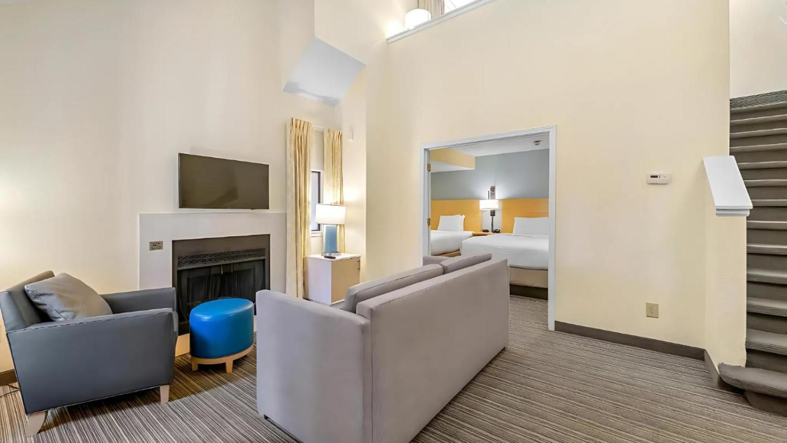Sonesta Es Suites Cincinnati - Sharonville West Exterior photo